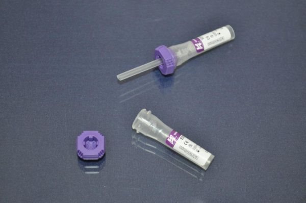 Минипробирка APEXLAB EDTA K3 500мкл с капилляром в индивидуальной упаковке (уп.50/1200) (РУ №ФСЗ 2011/10017 от 04,07,2011г.)