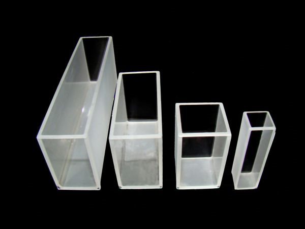 Кювета с крышкой, 2 мм, стекло, уменьшенного объема, V-0,7 мл, 340-2500 нм, (для СФ10х10мм), уп.2 шт.