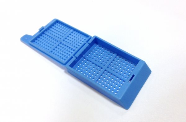 Биопсийные кассеты, с крышкой, маленькие квадратные ячейки, голубые (500\2000)