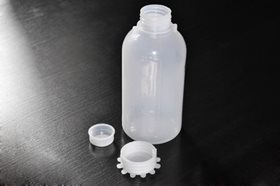 Бутыль для алкалоидов, 1000 мл, градуированная, цилиндрическая форма, узкое горло,плотная винтовая крышка, ПЭ, упаковка 50 штук